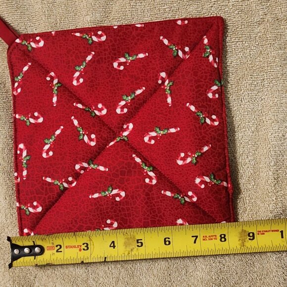 Pot holder or Pot Holder- Red backing with candy cane design - Picture 3 of 3